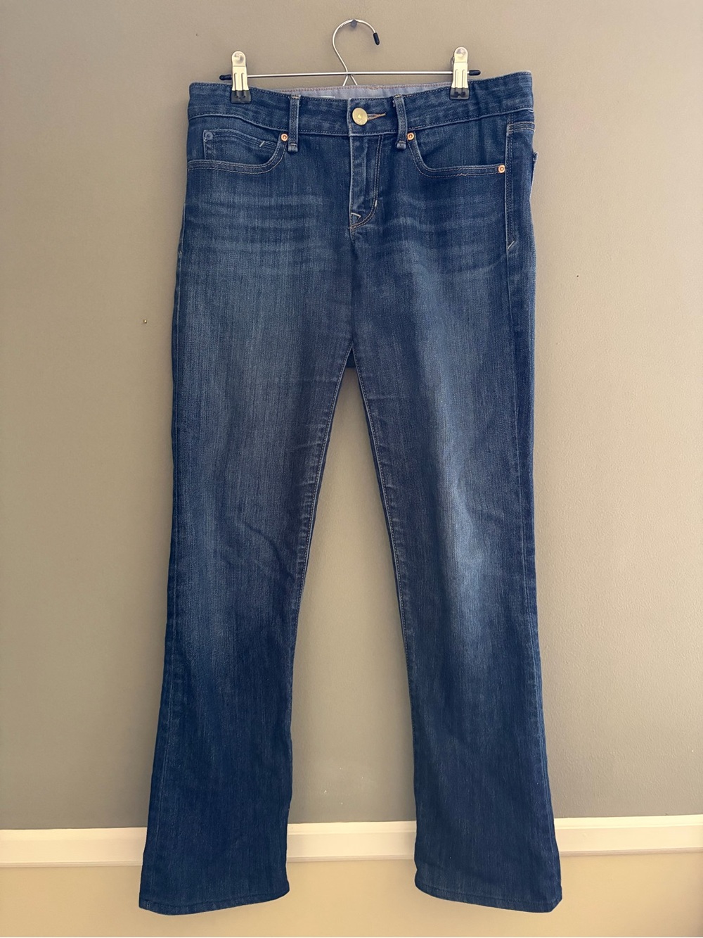 Gap 1969 Real Straight Jeans 27 Inch Waist Size 4 Dark Wash Straight Leg Cotton